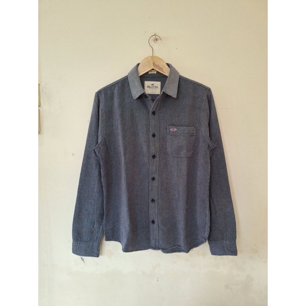 Kemeja Hollister