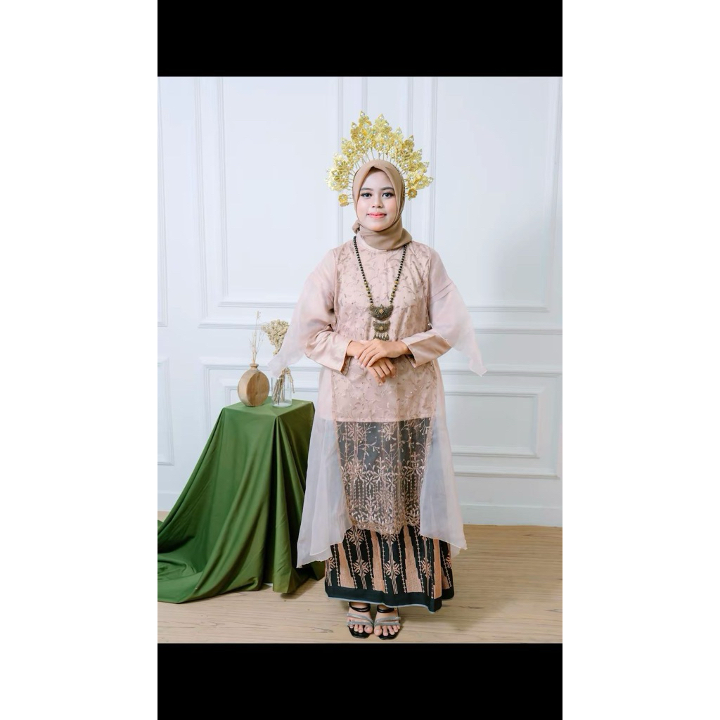baju Pesta Renda