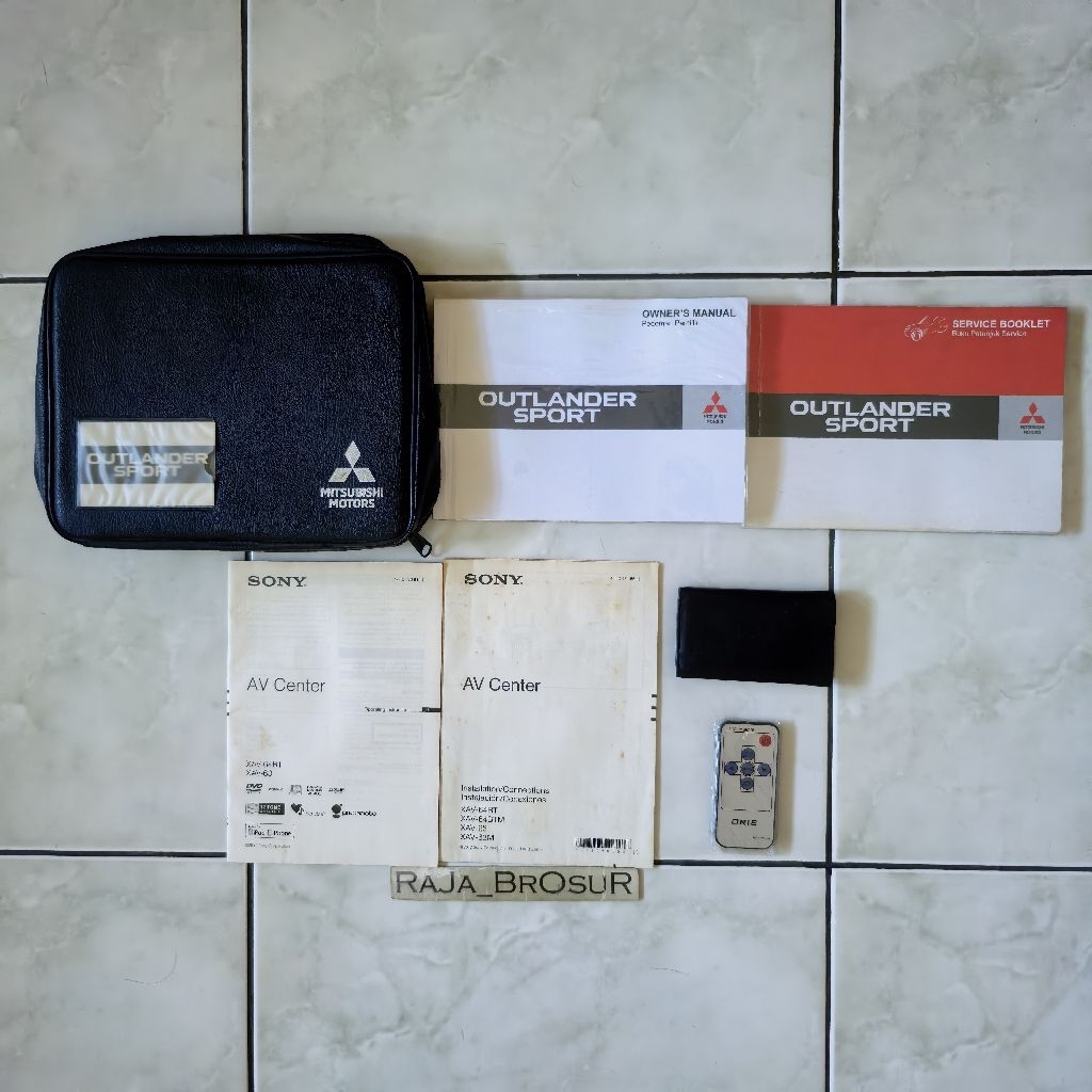 Owners Manual book Buku pedoman Pemilik Buku servis Mitsubishi Outlander Sport 2012-2016 Free tas OR