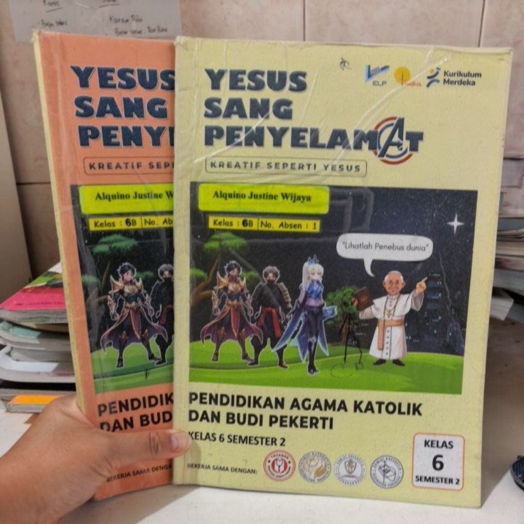 Yesus Sang Penyelamat Kelas 6 ( 2 buku semester 1 dan 2)