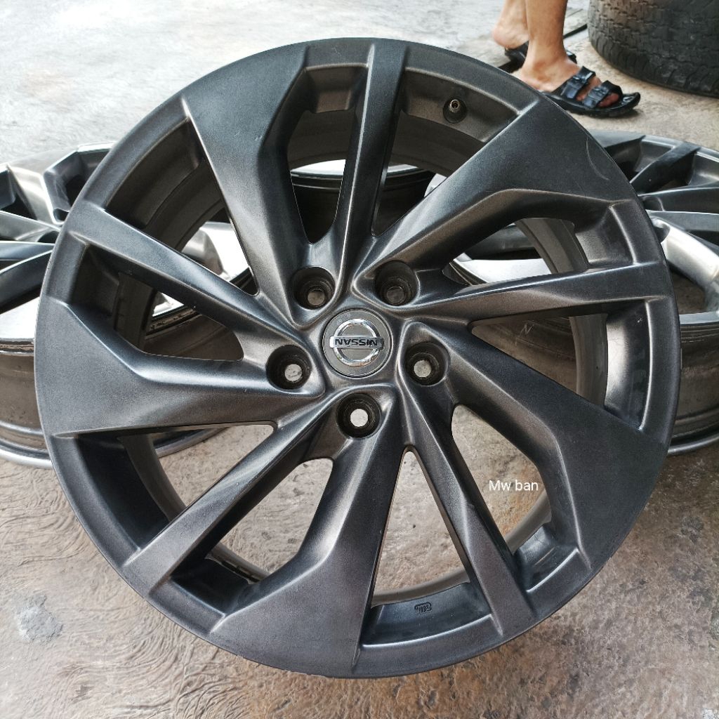 velg xtrail R18 pcd 5x114