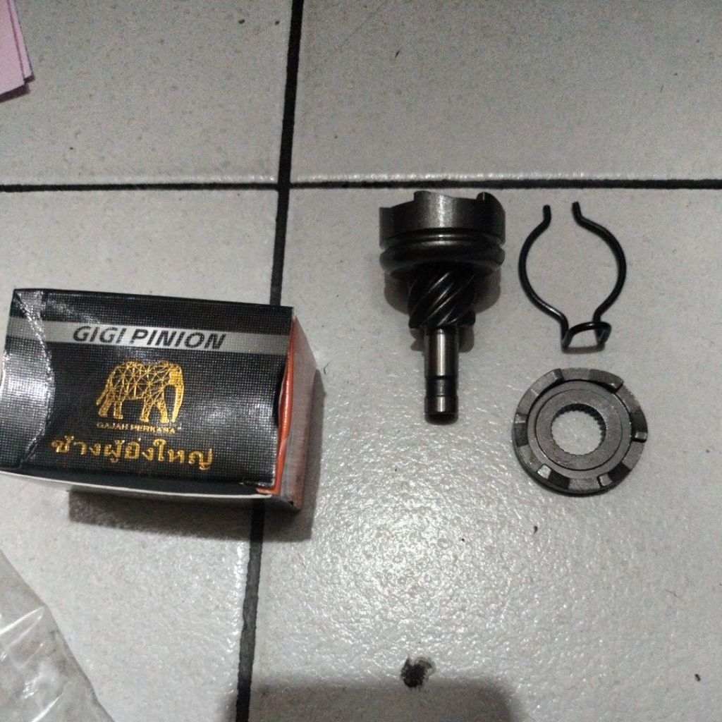 gigi engkol gear engkol gear pinion beat old beat karbu vario karbulator thailand