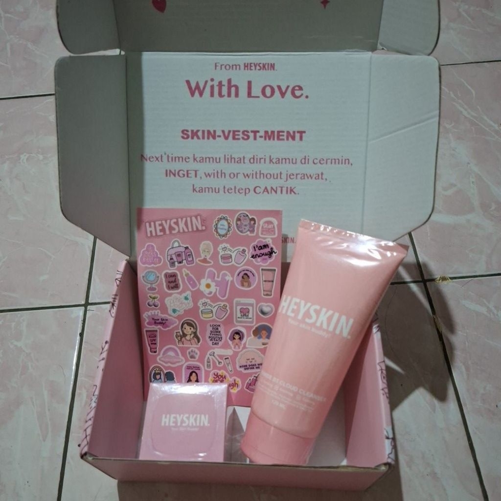 Heyskin Facial Wash dan Moisturazer