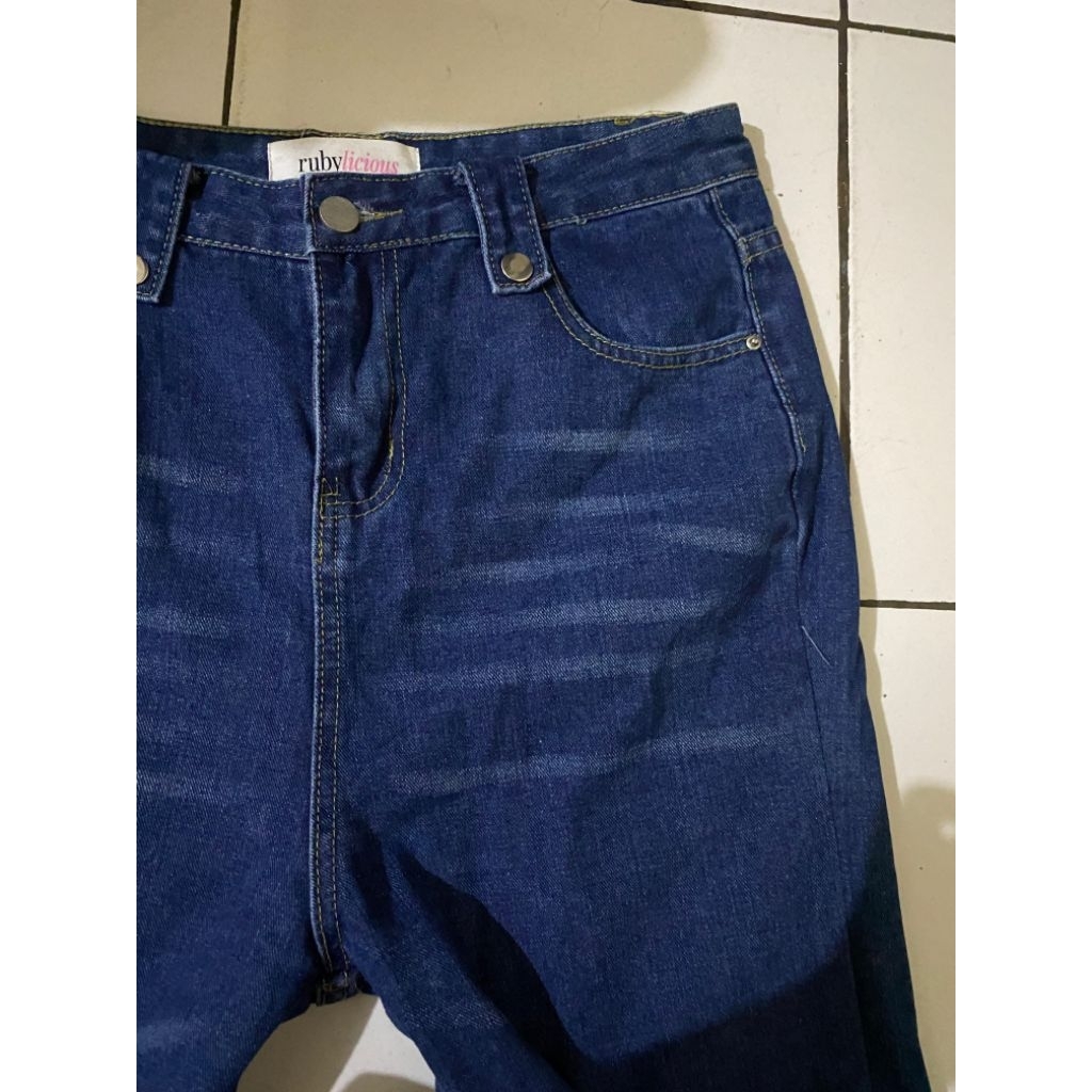 Preloved Jeans Rubylicious ori