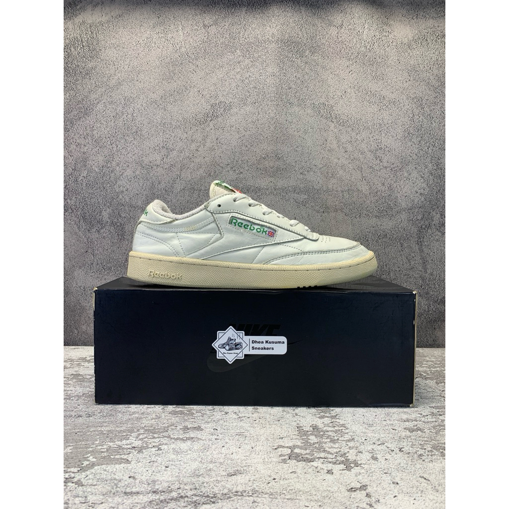 Sepatu Second  Reebok Club C 85 Vintage 'Chalk' Size 42,5 insole 27,5 cm  Original