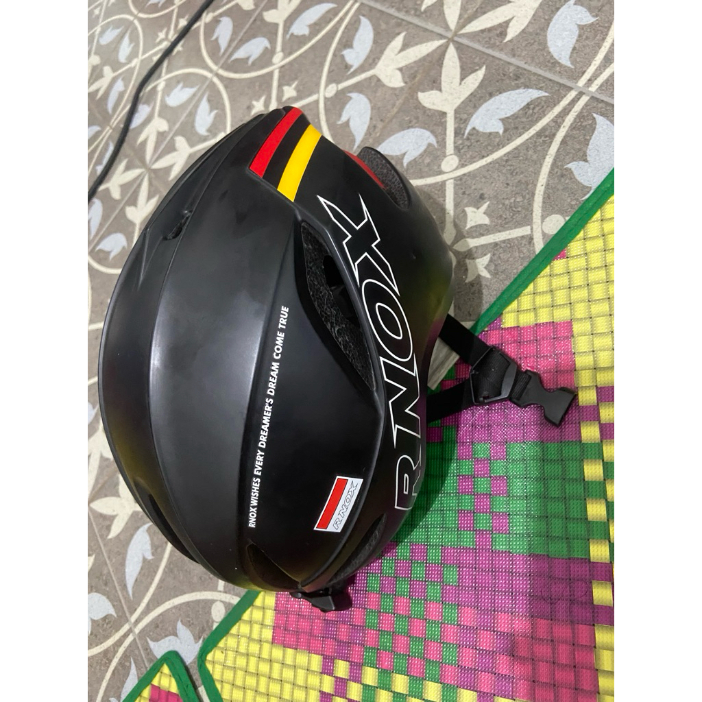RNOX helm sepeda (used)