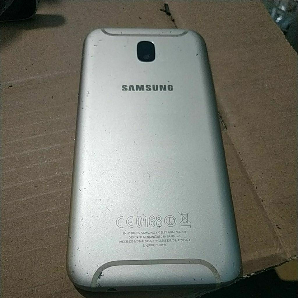 Backdoor bekas Samsung J5 pro j530y minus bagian on off