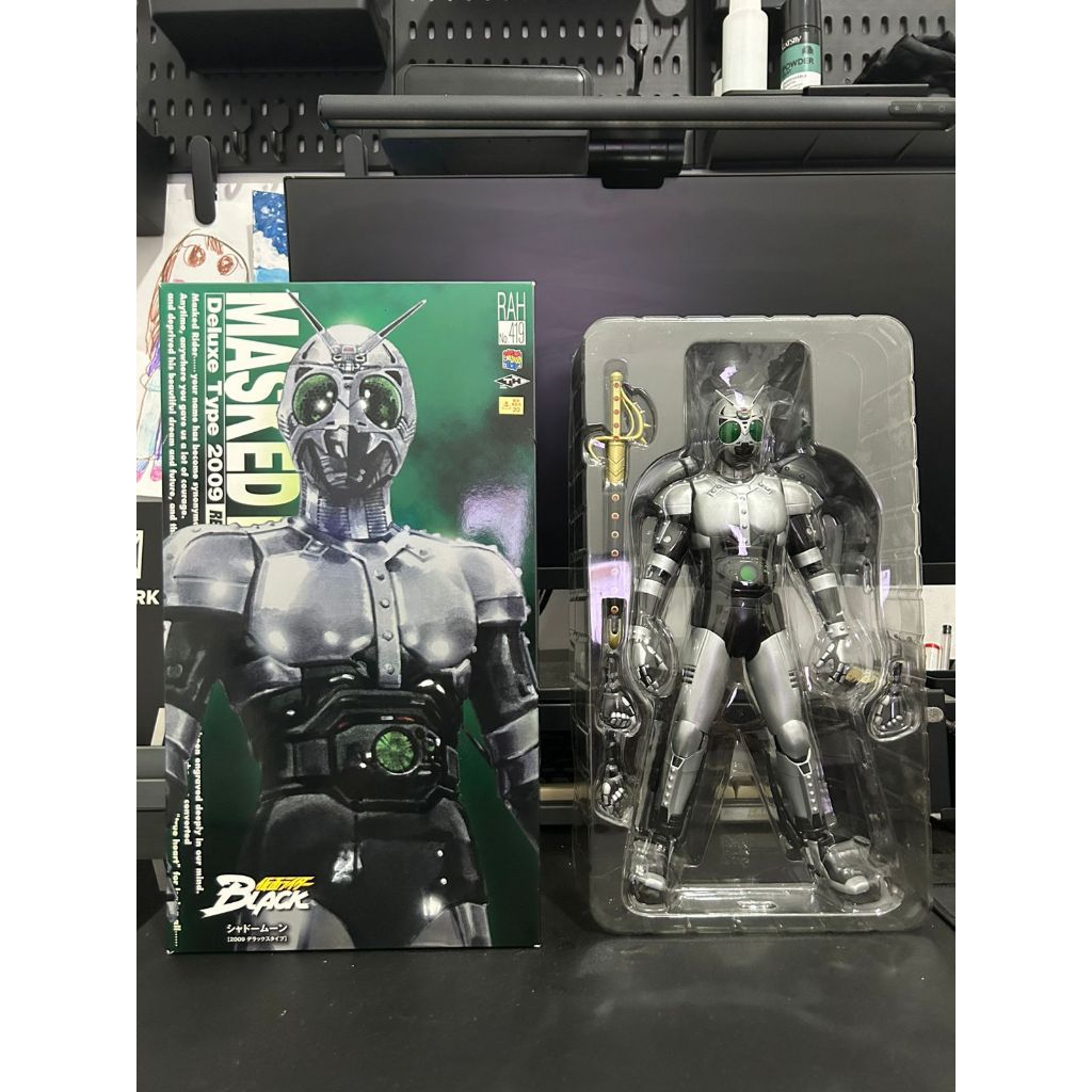 Medicom Toy RAH No.419 Kamen Rider Black Shadow Moon Figure