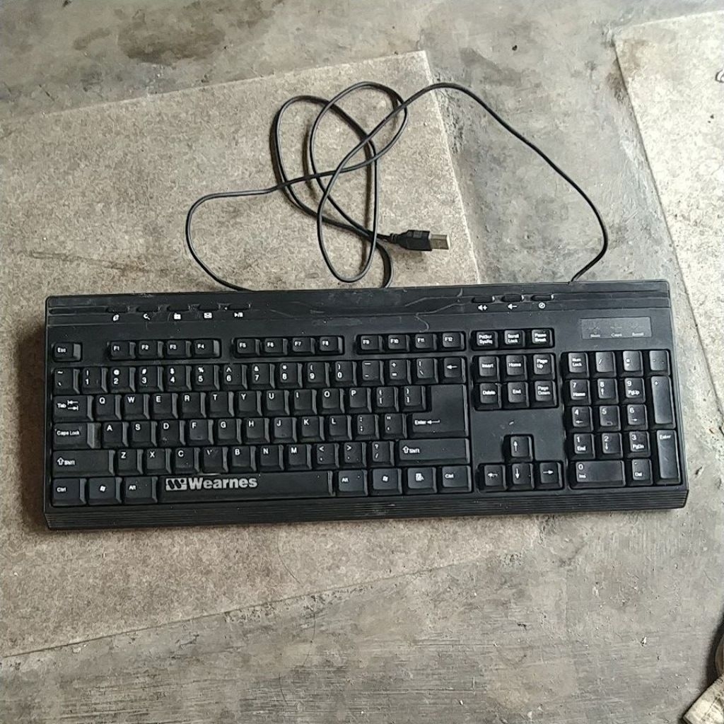 Wired Keyboard Wearnes Model WKR01 Original LOST Packing