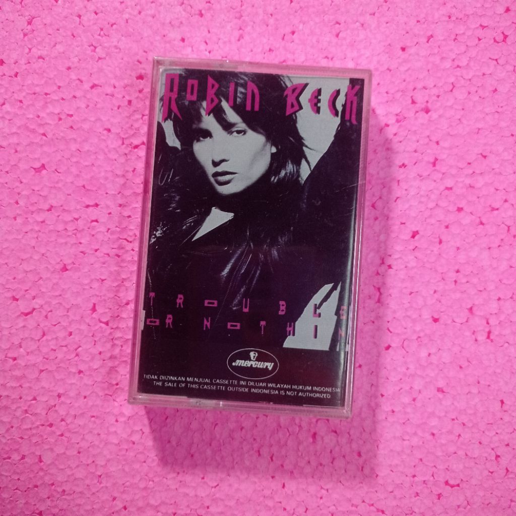 kaset pita lagu Robin Beck album Trouble Or Nothin kondisi segel/nos