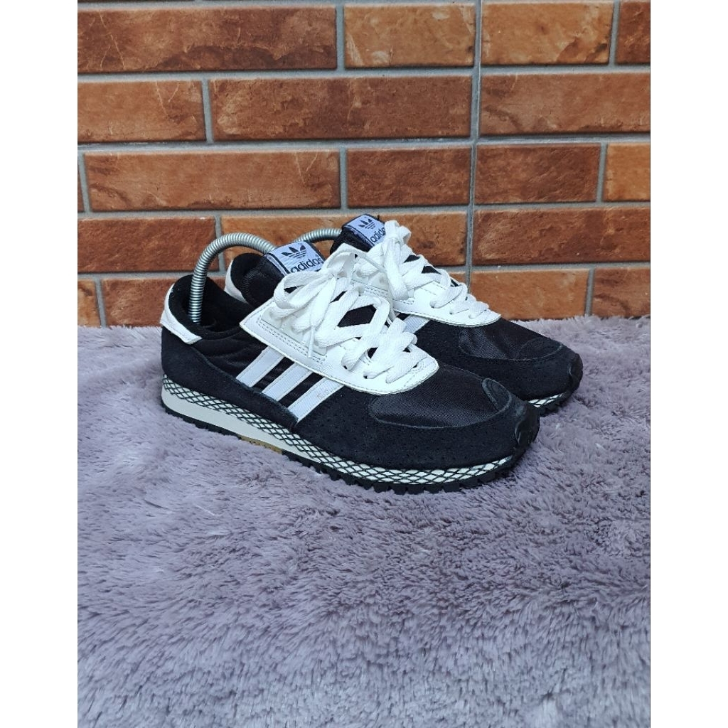 Sepatu Adidas City Marathon Size 40 Black Second Ori