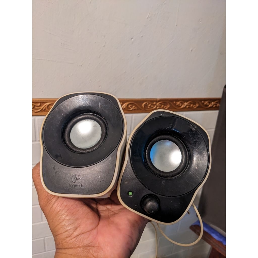 speaker Logitech z120