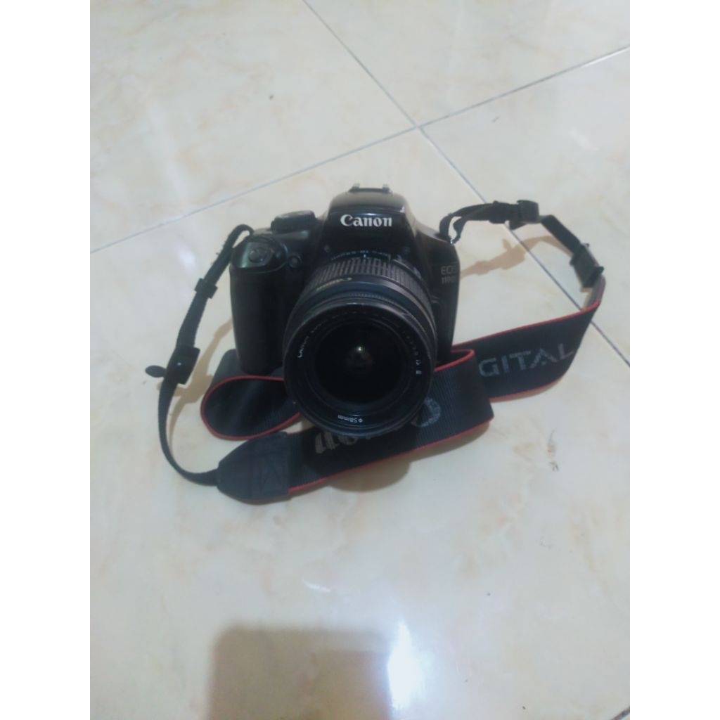 canon EOS 1100D normal. lcd vignet