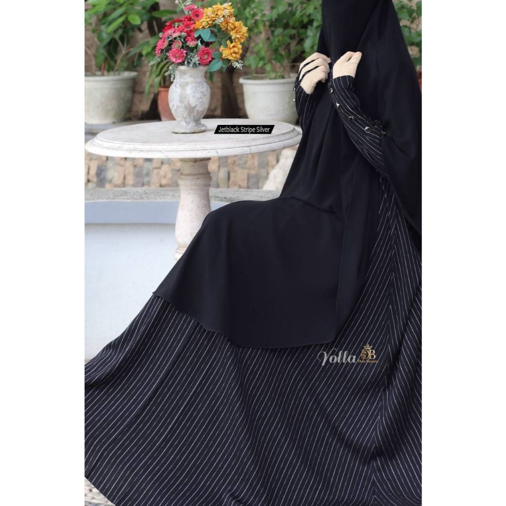 Yolla Abaya Only Matt jetblack stripe premium ori Duta Busana