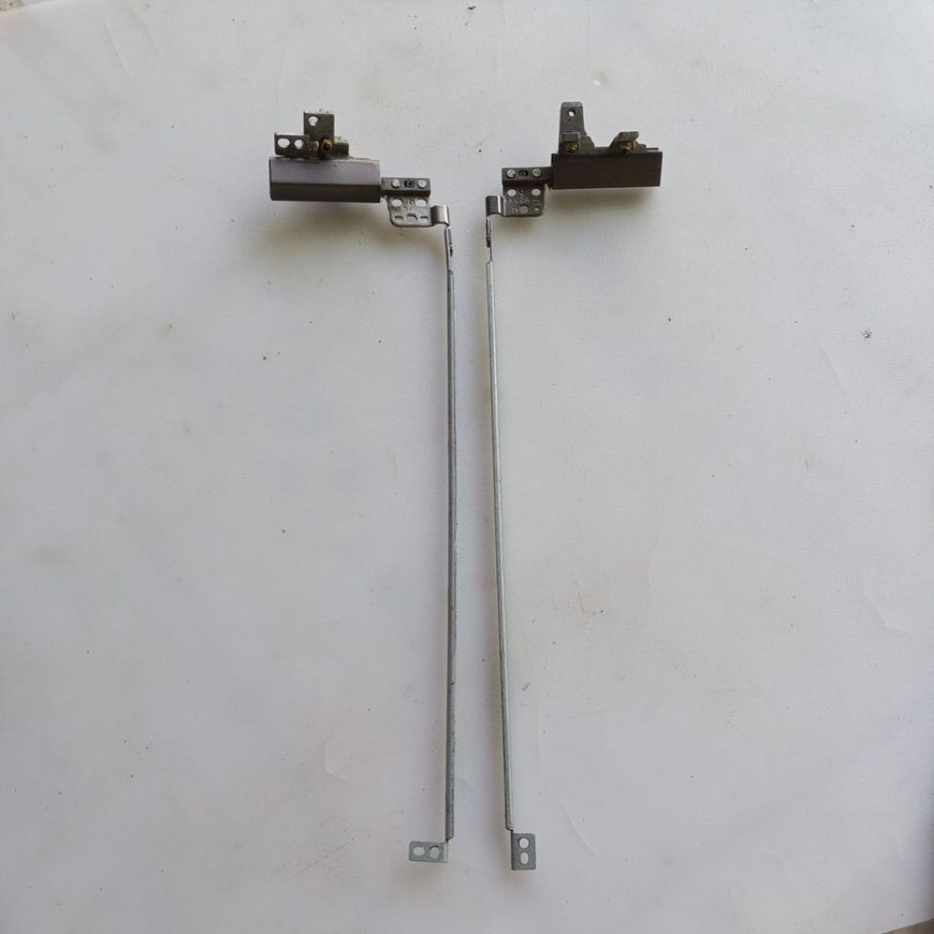 Engsel Laptop HP Probook 6570B