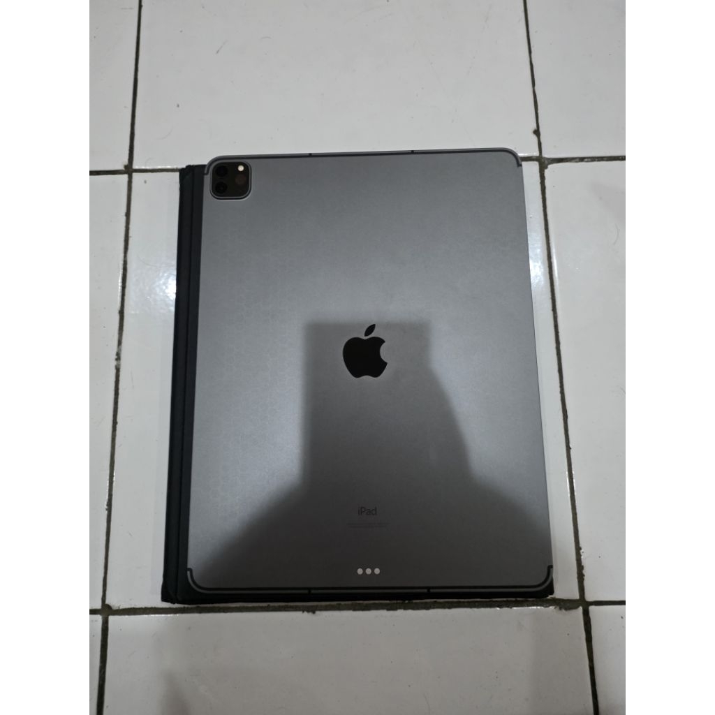 iPad Pro M1 12.9 256gb Wifi Seluler grs inter bekas seken second