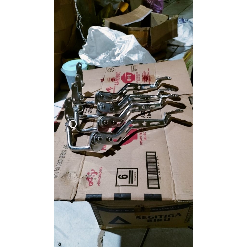 PEDAL REM BAHAN BESI NEW CUSTOM PNP CB GL100
