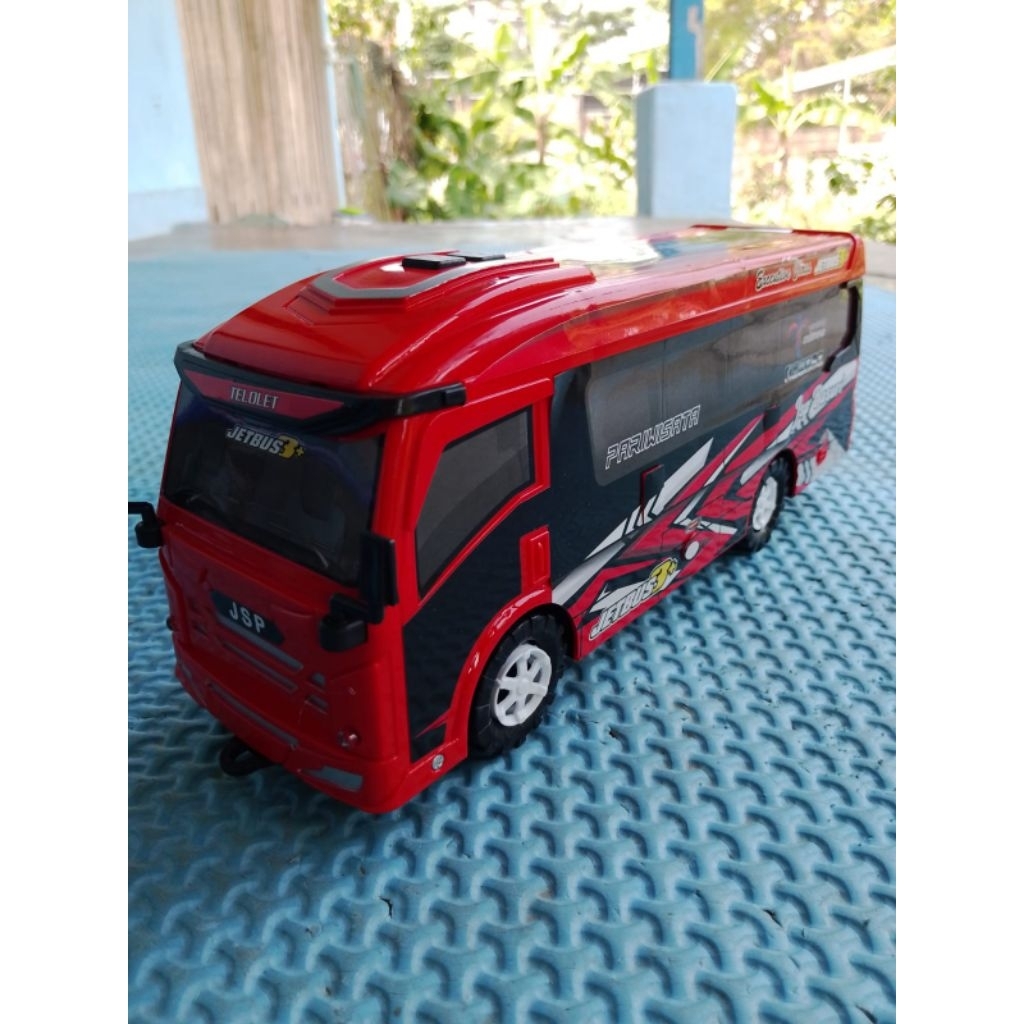 mobil mainan travel elf