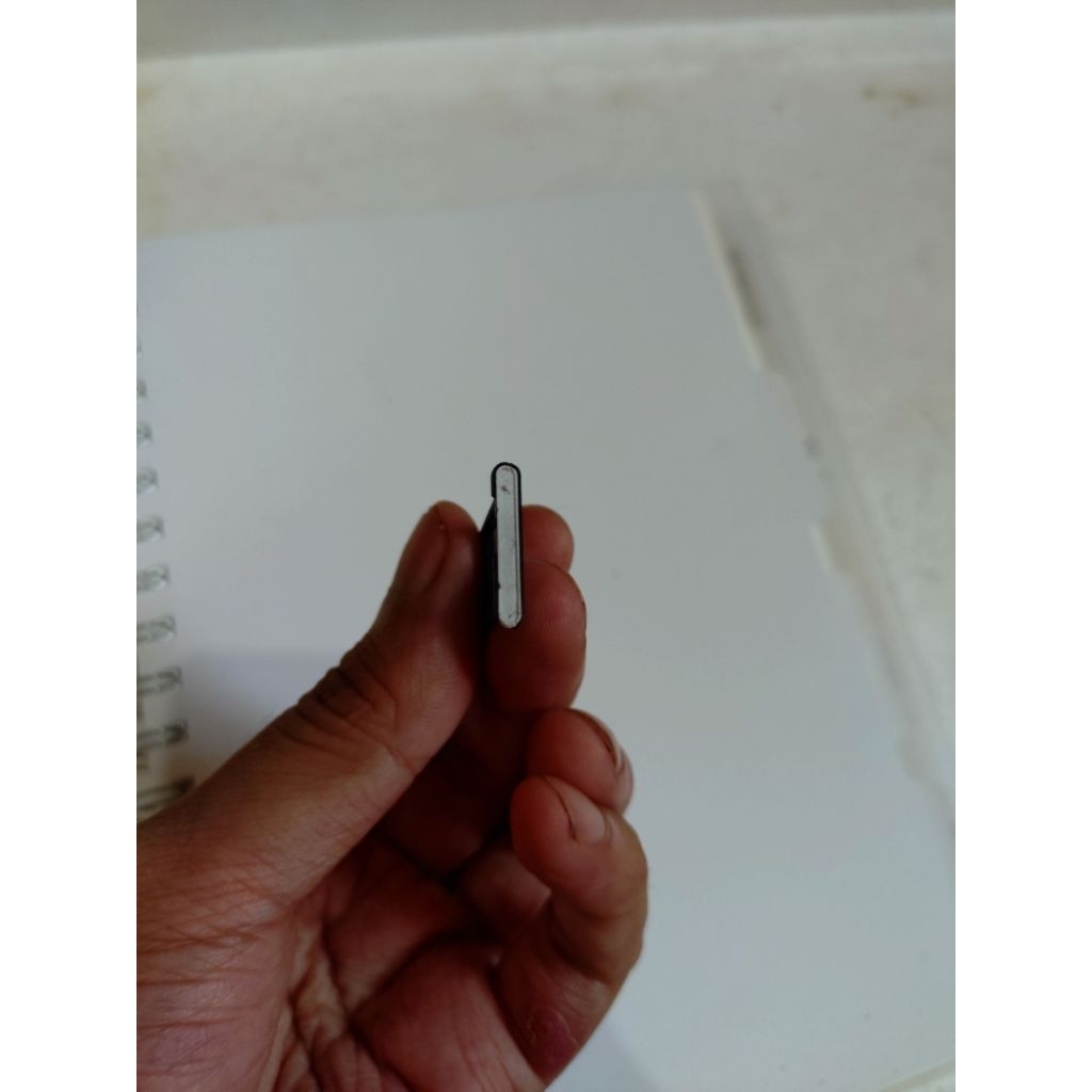Simtray Sony Xperia 1 original copotan minus