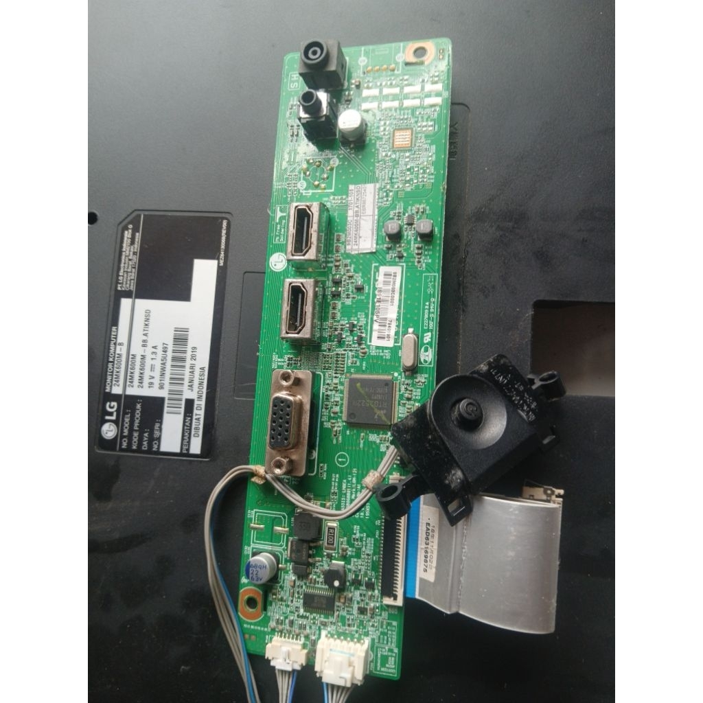 Mobo monitor LG 24MK600M