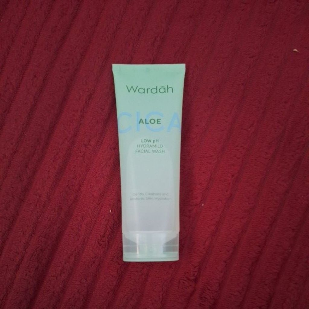 Wardah Aloevera facewash