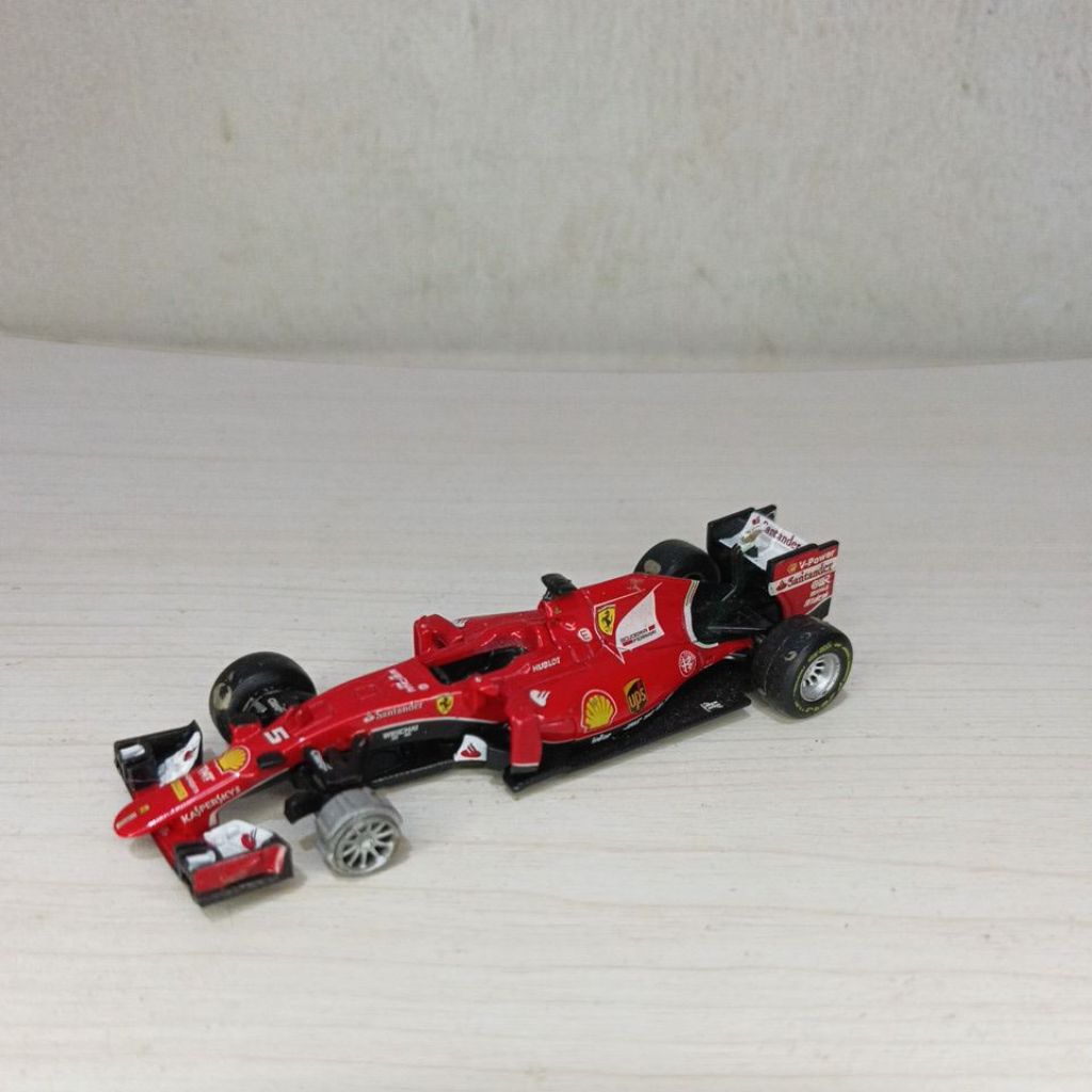 Burago diecast formula 1 skala 1:43