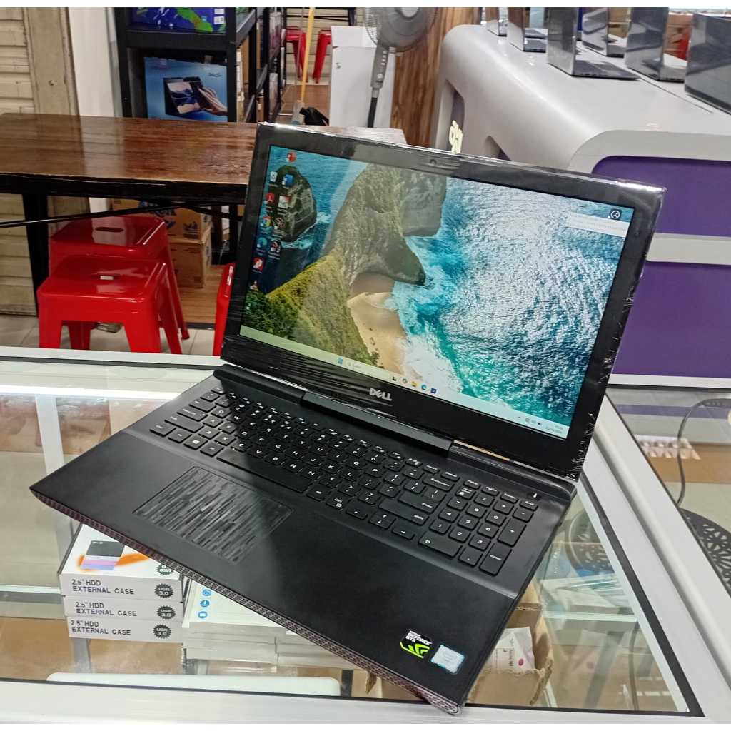 LEPTOP Dell inspiron 15 gaming 7000 Core i7-7700hq Ram 16 gb Ssd 256gb+hdd 1tb Vga gtx 1050ti 4gb 15