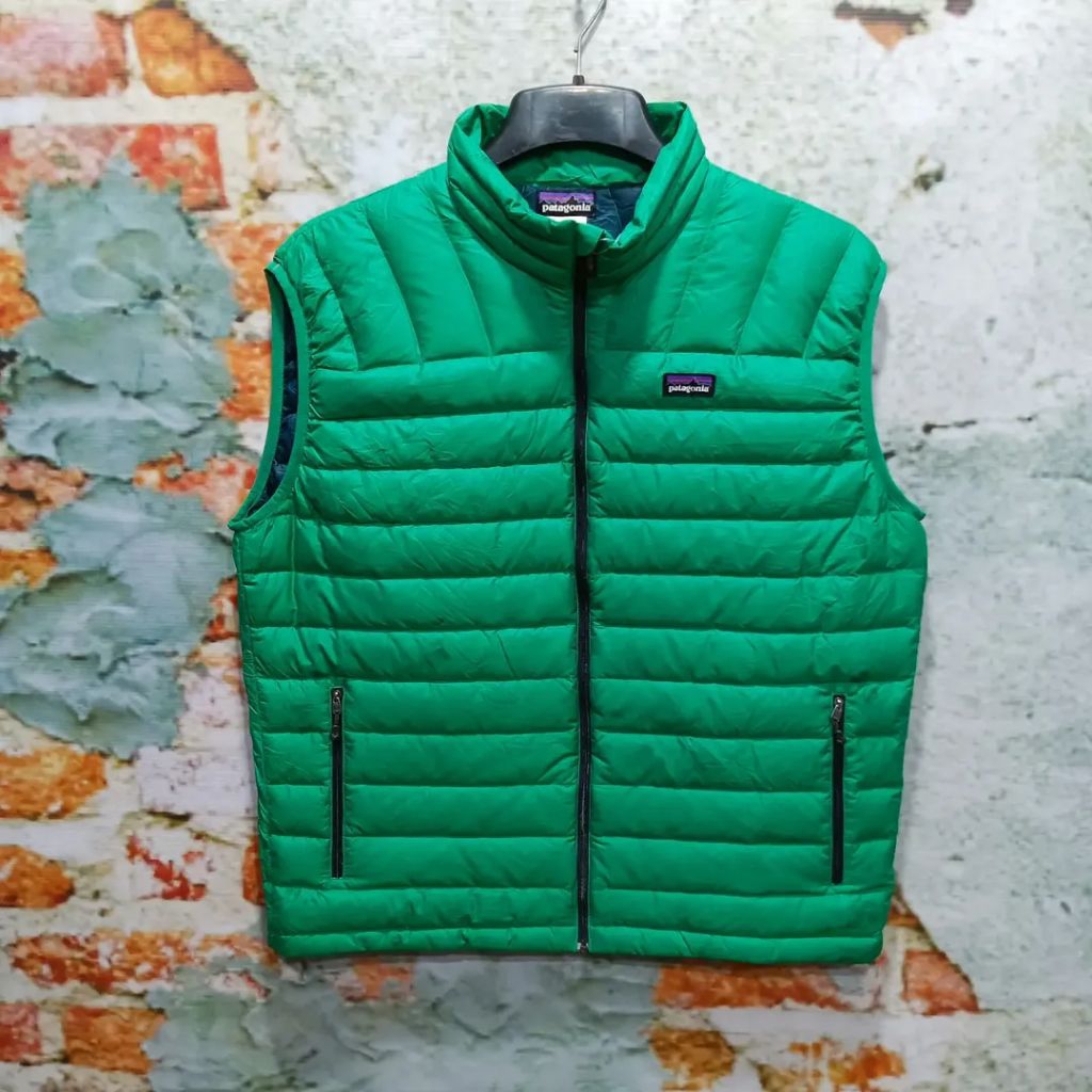 vest/rompi bulu angsa PATAGONIA hangat size XL gunung bagus ORIGINAL