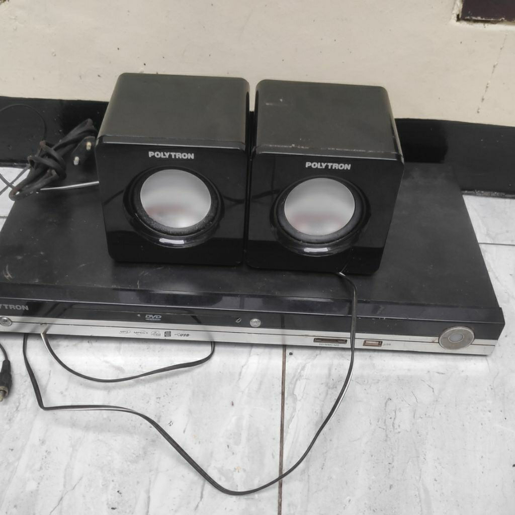 DVD POLYTRON SET SPEAKER