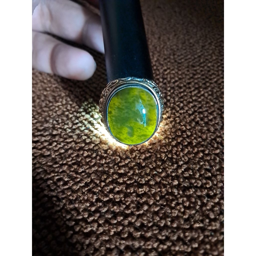 CINCIN GIOK NABIRE TYPE A YELLOWISH GREEN RING TITANIUM UKIR BARONG