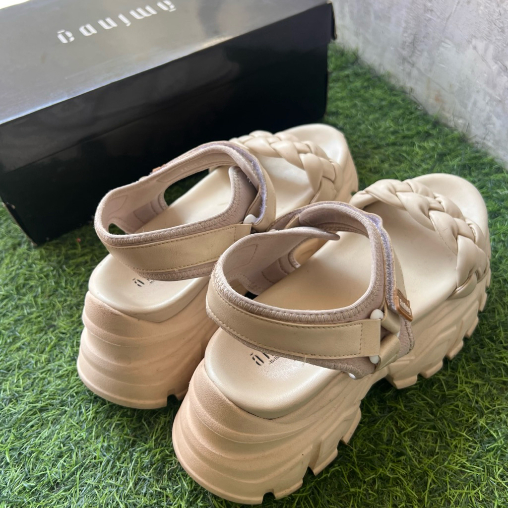PL SENDAL AMINDA KATHY SERIES CREAM SIZE 39