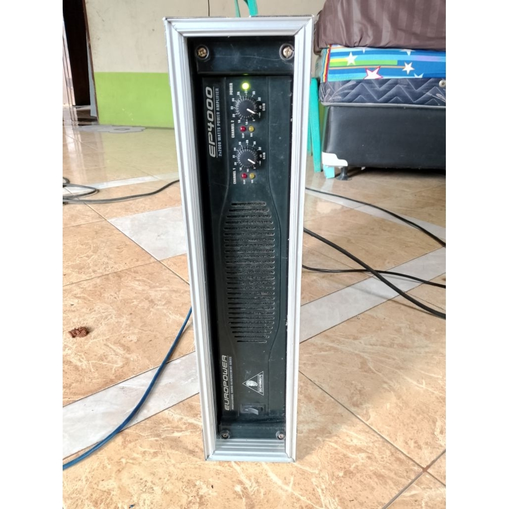 power behringer ep4000