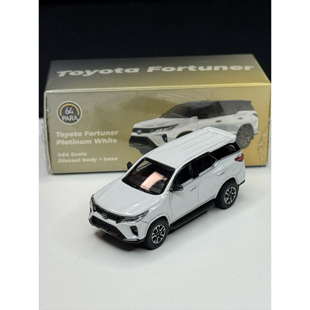 Para64 1/64 Toyota Fortuner Legender Putih Diecast Skala 64 Para