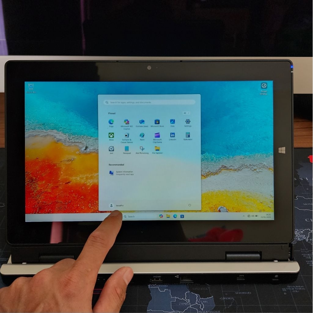 Laptop layar sentuh Touchscreen NEC