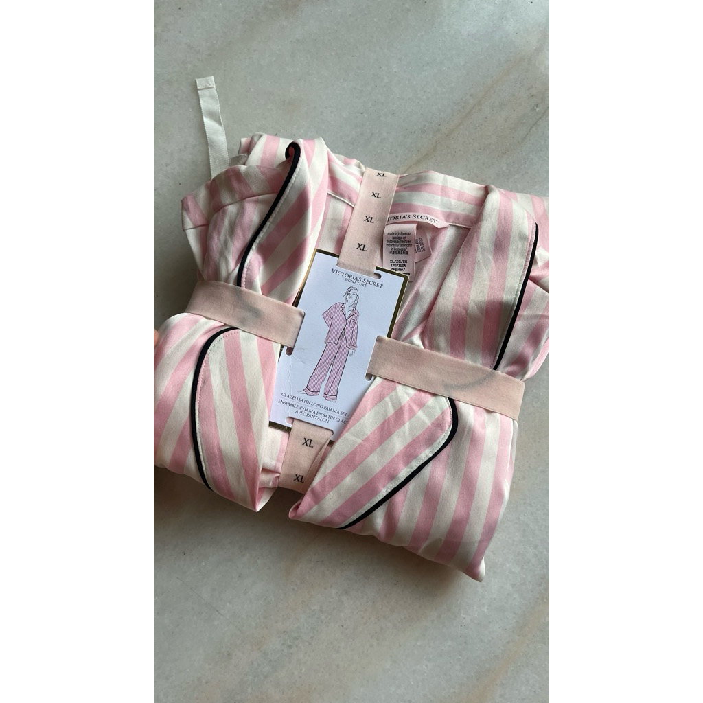VICTORIA SECRET | VS SILK SATIN LONG PAJAMAS SET et 1