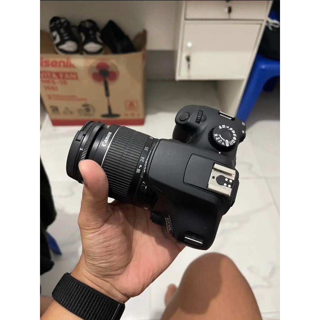 Canon 4000d