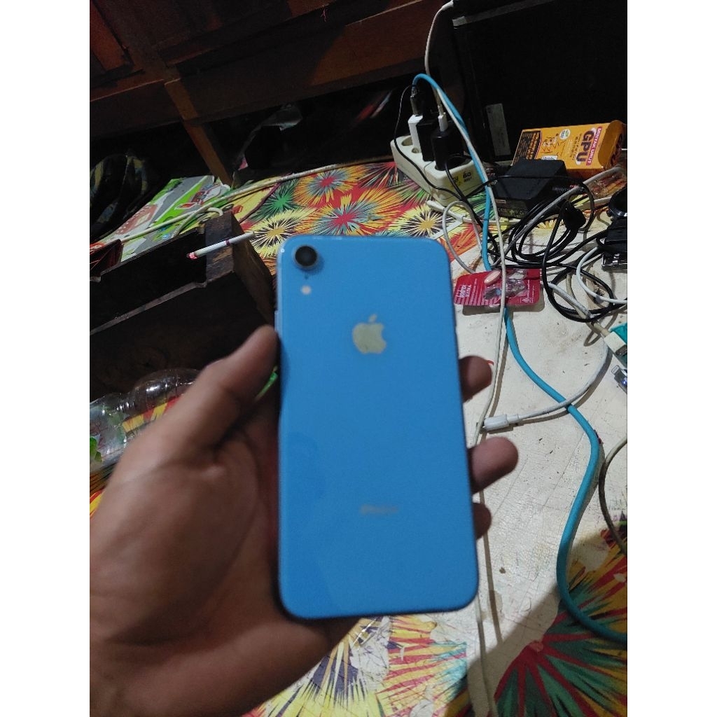 IPHONE XR LOCK ICLOUD 64gb