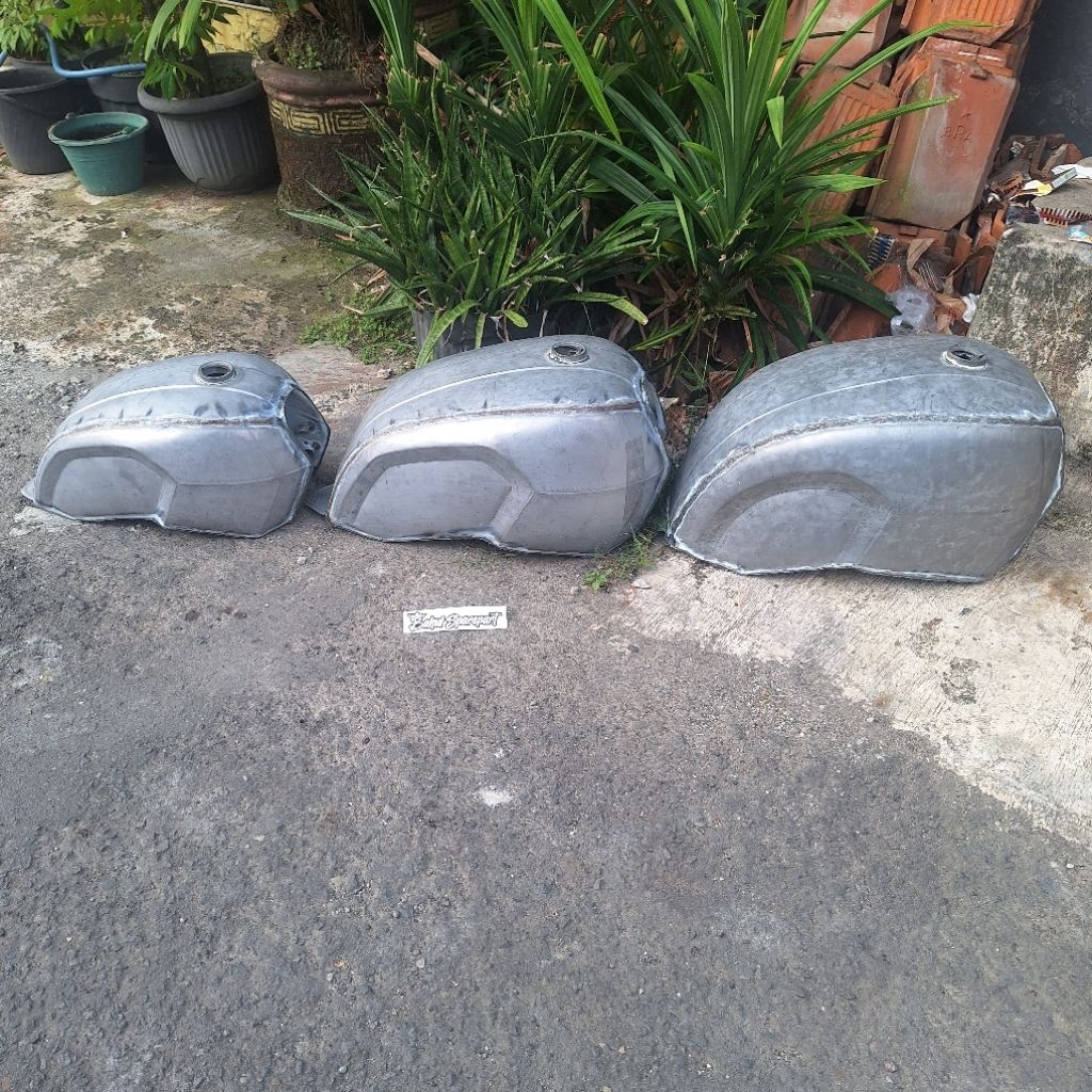 Tangki Bensin Kapasitas 20 25 liter Tangki Custom Jumbo