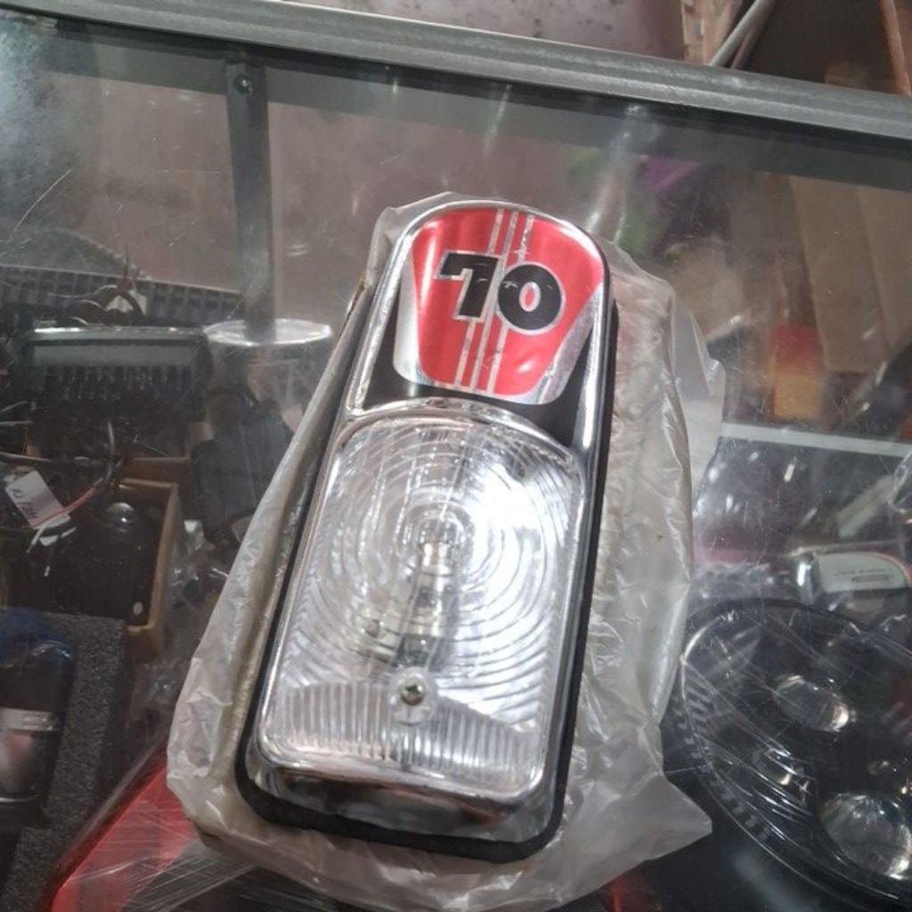 Logo Panel Dada Lampu Senja C70 Dasi C 70 Pispot