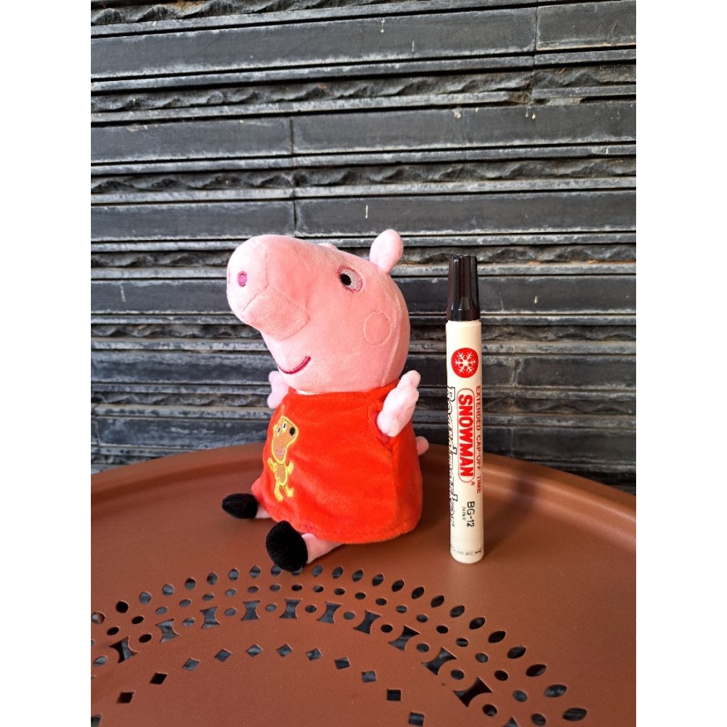 boneka preloved-boneka kartun peppa pig(peppa pig)