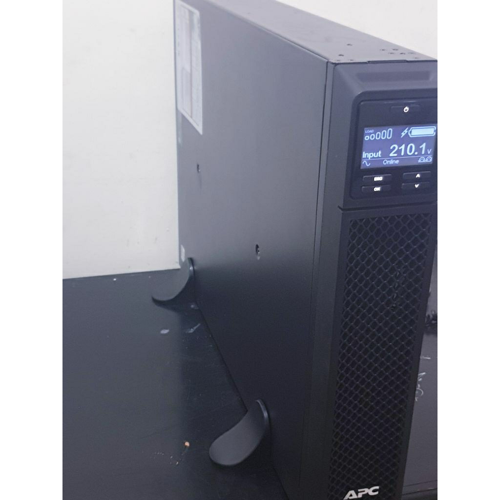Ups apc srt3000xli/2700watt online ups