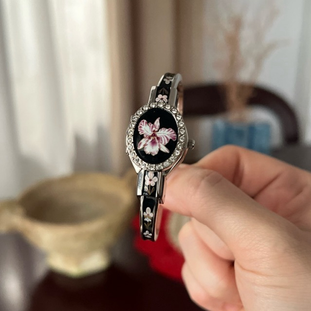 Andre Mouche Peekaboo Bangle Watch