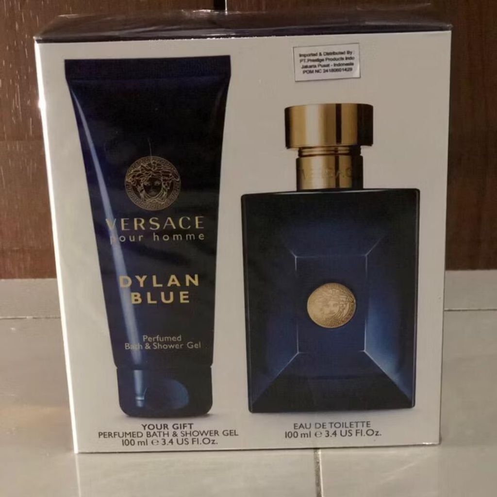 Versace Dylan Blue Pour Homme Gift Set