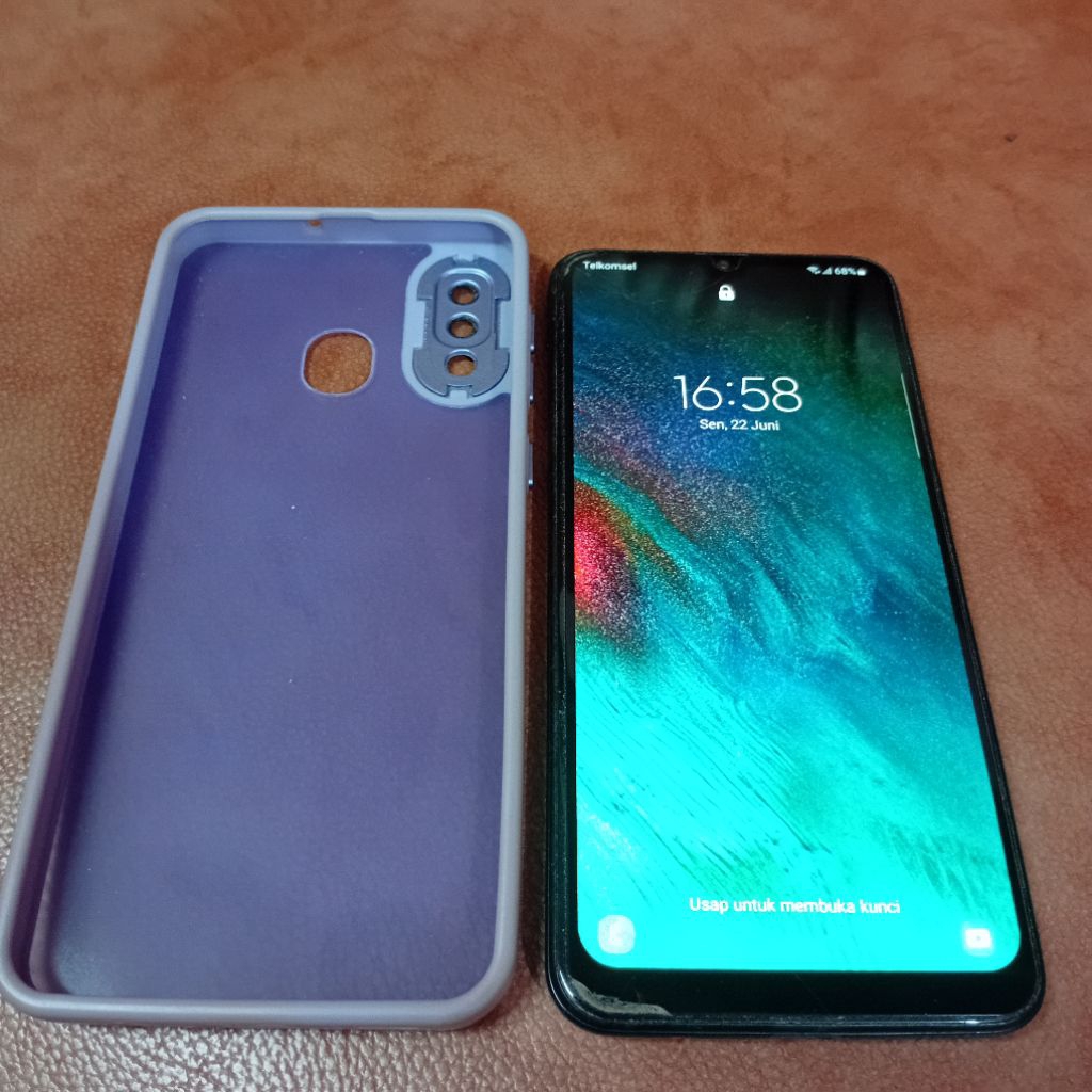 Hp Samsung Galaxy A20 Ram 3/32 Second Murah Berkualitas