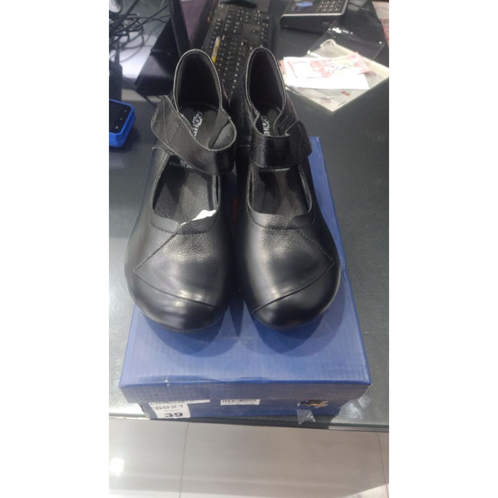 sepatu rohde