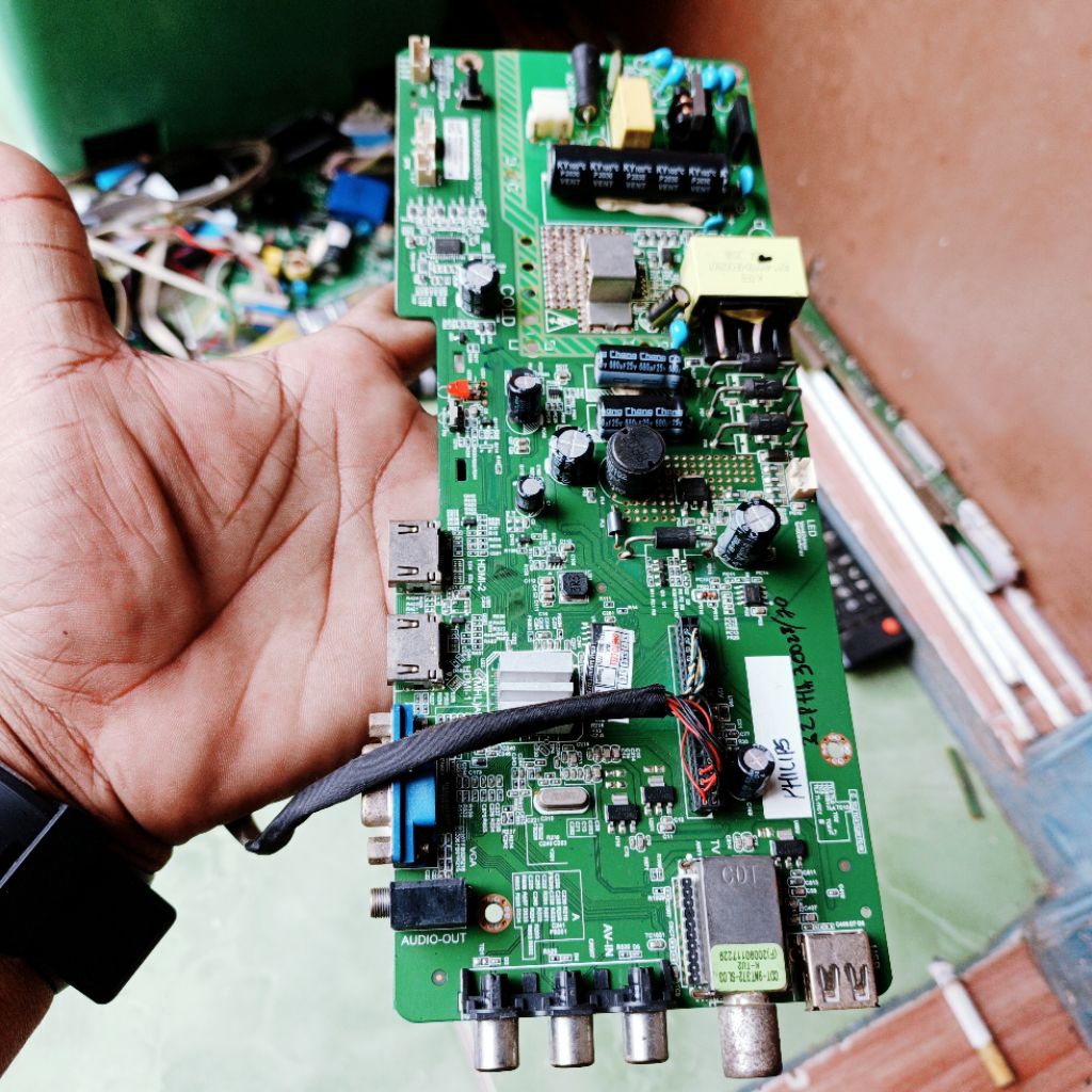 MB PHILIPS 32PHA3002S/70 - MAINBOARD TV PHILIPS 32PHA3002S/70 - MOBO TV PHILIPS 32PHA3002S/70 - MOTH