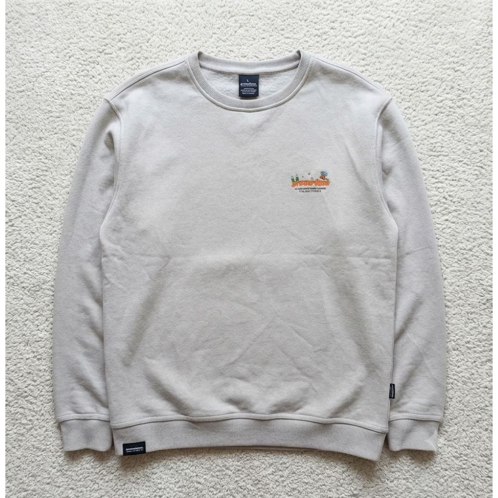 groove rhyme crewneck
