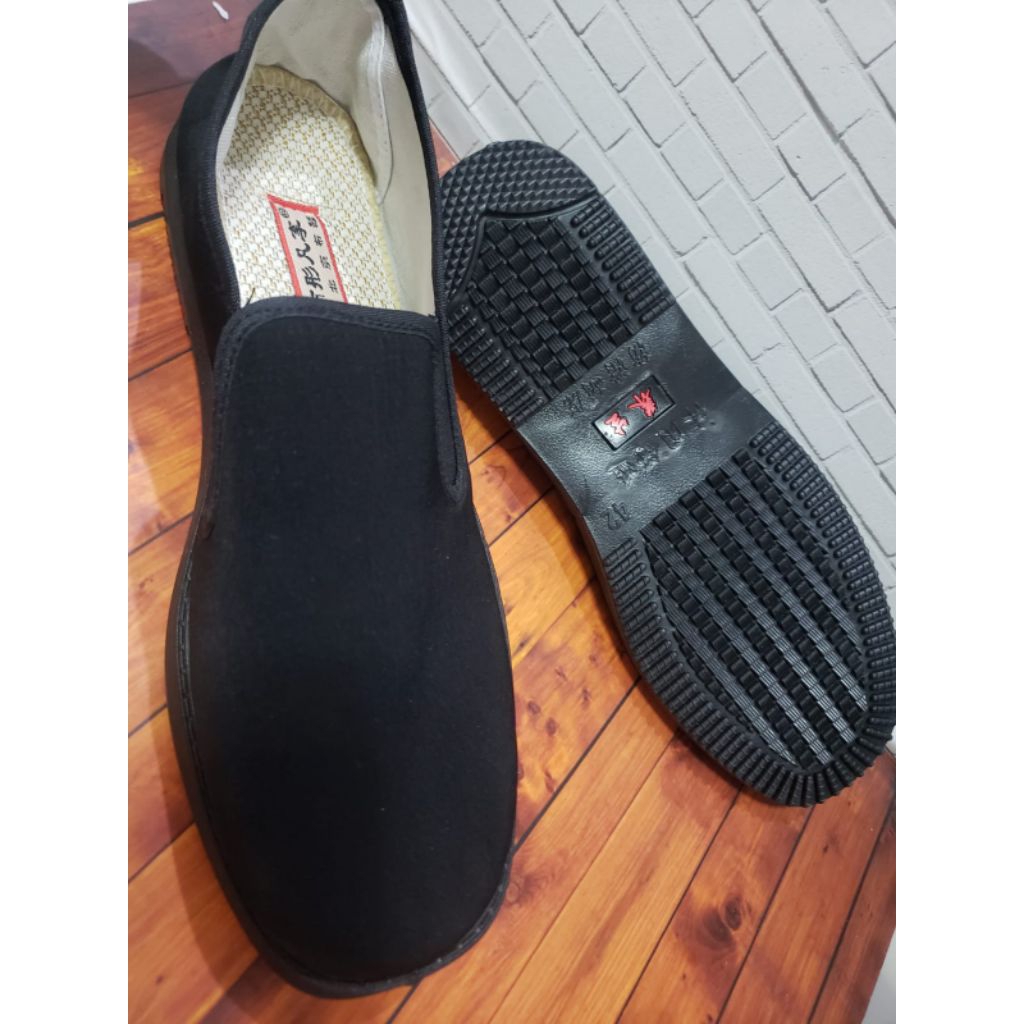sepatu slip on kungfu bigboss