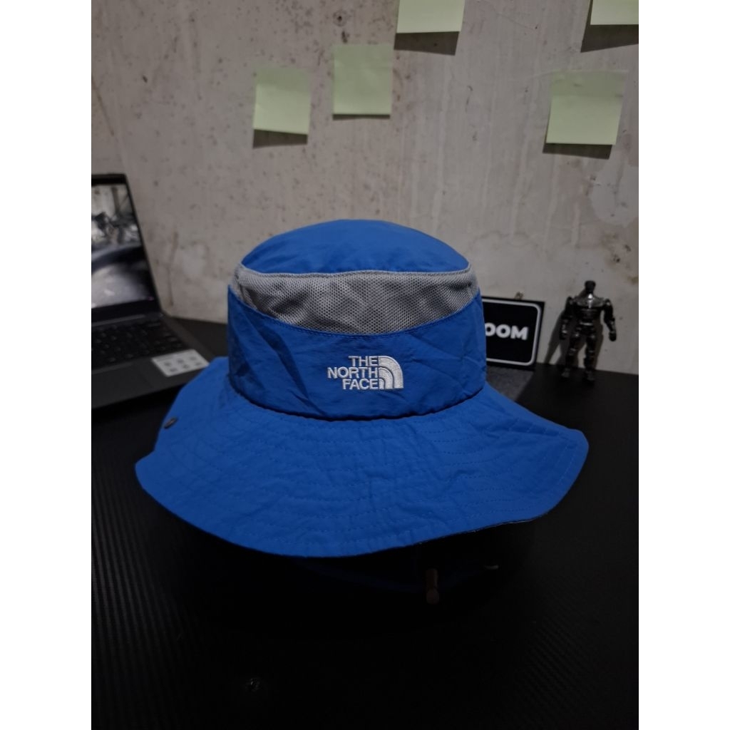 Bucket Rimba TNF