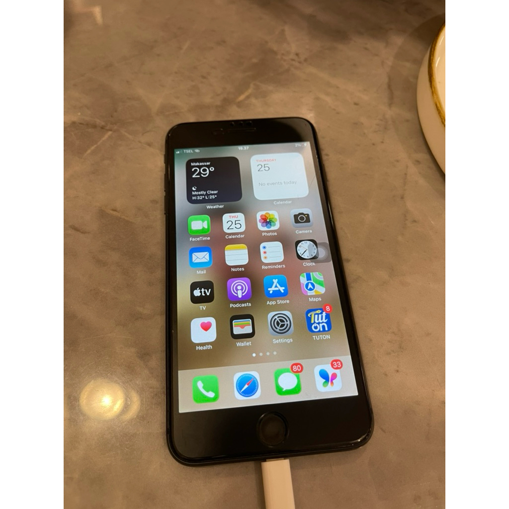 Dijual Iphone Second 8 Plus - 256 gb Dijual Sesuai Description